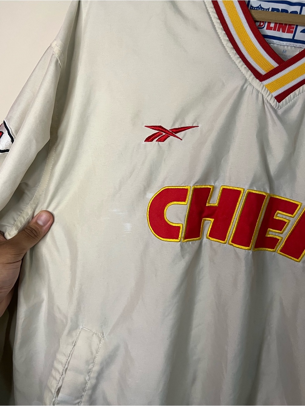 Vintage Reebok Pro Line Kansas City Chiefs Pullover Windbreaker Jacket M *FLAWS* - Picture 4 of 14